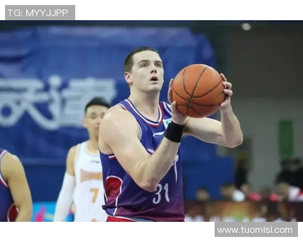 教练组力荐大卫-詹姆斯加盟,助力球队攀登新高峰 教练组力荐大卫-詹姆斯加盟,助力球队攀登新高峰