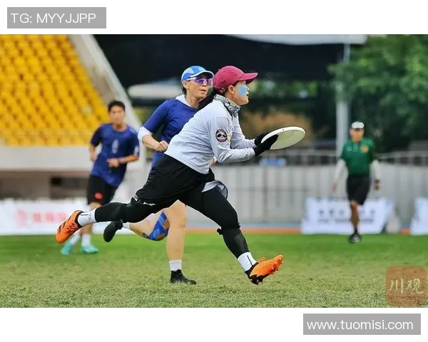 武汉飞盘队荣登全国飞盘力量排行榜第十名展现强劲实力与团队精神 武汉飞盘队荣登全国飞盘力量排行榜第十名展现强劲实力与团队精神